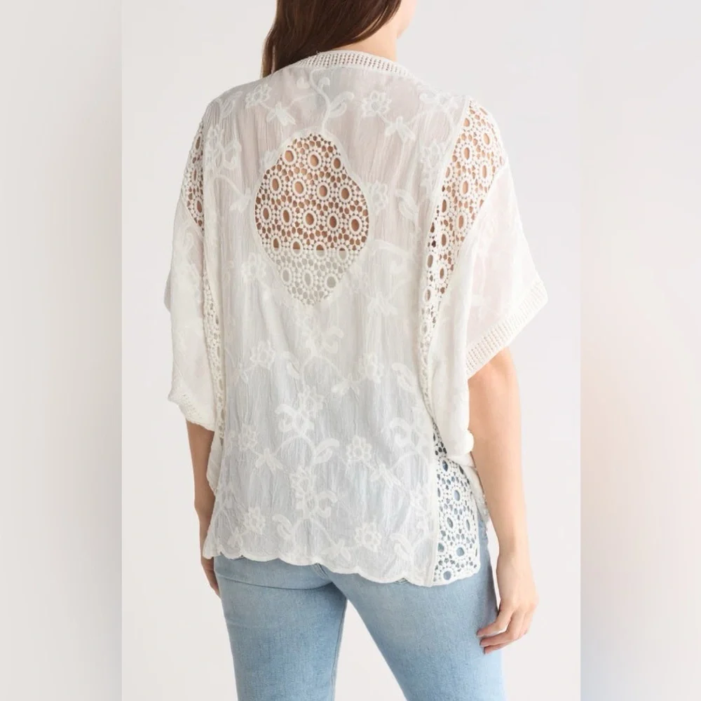 Vince Camuto Lace Crochet Topper size 0S - Picture 2 of 9